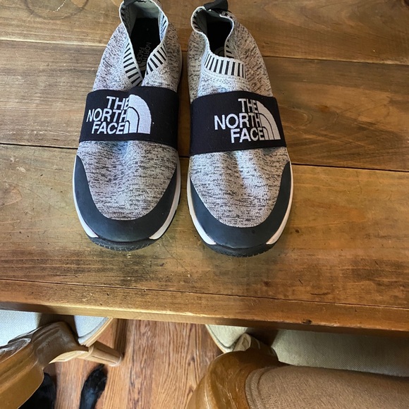 The North Face Black and Gray Slip-On Shoes women’s - Picture 6 of 10